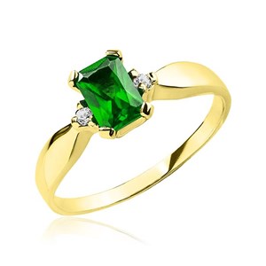 Złoty pierścionek z szmaragdem i cyrkoniami