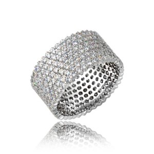 Złoty pierścionek z cyrkoniami