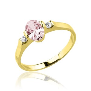 Złoty pierścionek z różową cyrkonią